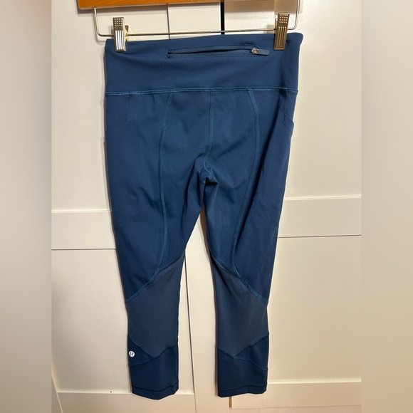 Lululemon pace rival crop tights size 2 - Picture 2 of 2